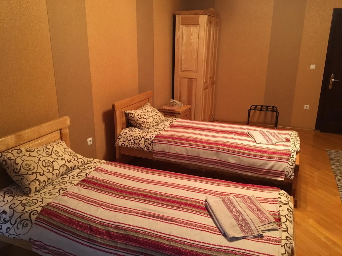 Hotel Svitlytsia Tyachiv Eksteriør bilde